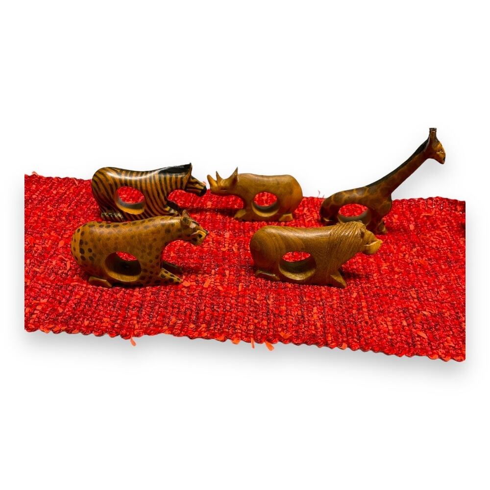Set‎ of 5 Hand Carved Painted Wooden Animal Shape Napkin Rings Zebra Giraffe